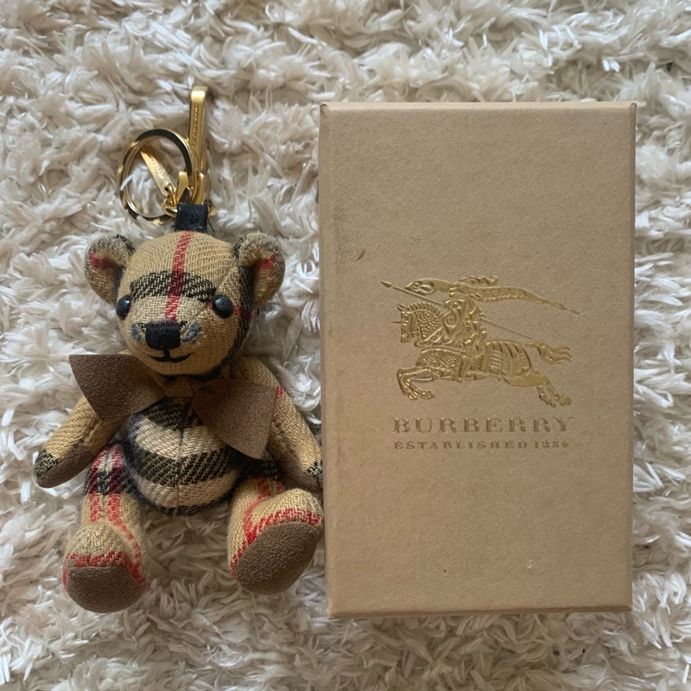 Burberry bear keychain